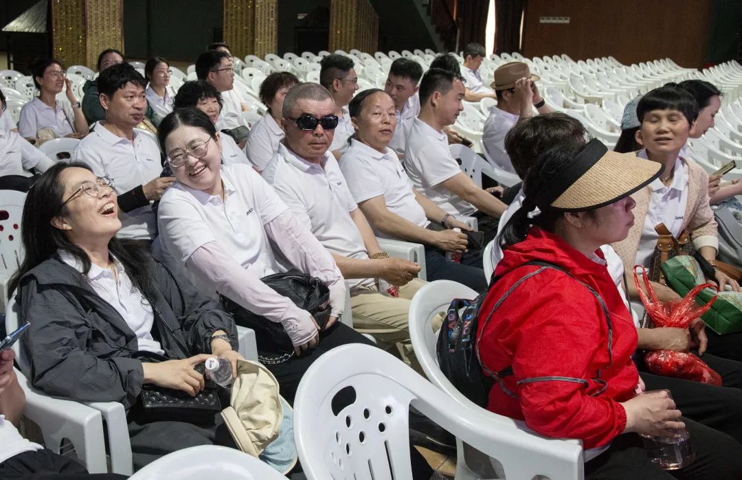 熱辣滾燙 揚帆未來——巨人集團公司團建之旅 熱辣滾燙 揚帆未來——巨人集團公司團建之旅